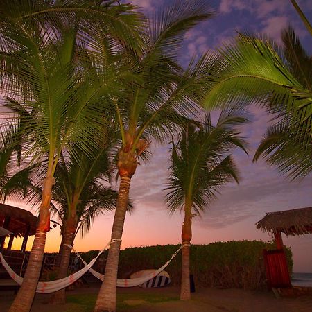 Las Olas Mancora Luaran gambar