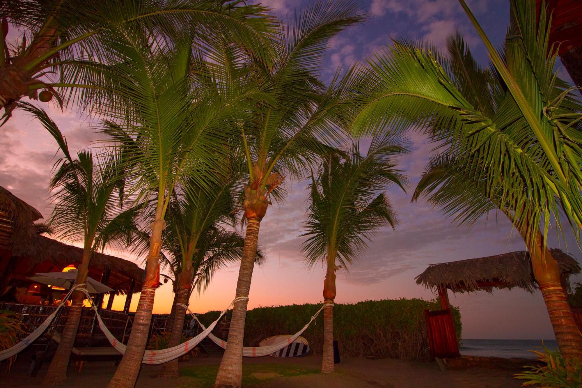 Las Olas Mancora Luaran gambar